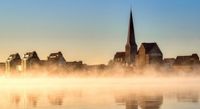 Rostock im Nebel